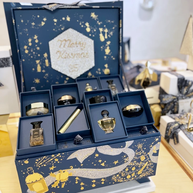 嬌蘭2024聖誕倒數月曆實品。 嬌蘭2024聖誕倒數月曆實品。