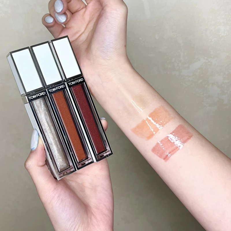 TOM FORD太陽親吻限量設計師奢華水唇萃(#16 Celestial、#17 Peak Flush、#18 Pinnacle),NT2,150 TOM FORD太陽親吻限量設計師奢華水唇萃(#16 Celestial、#17 Peak Flush、#18 Pinnacle),NT2,150