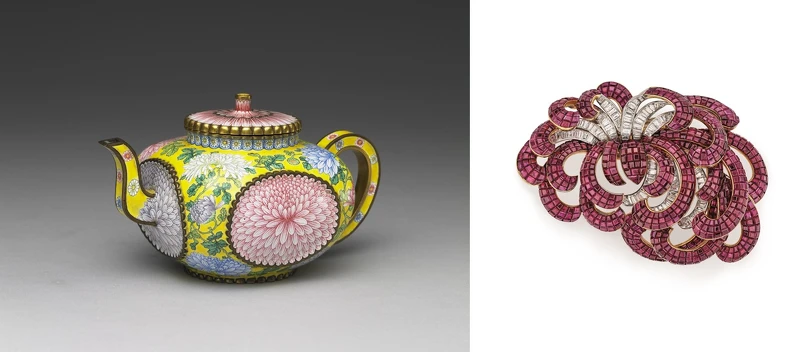 銅胎畫琺瑯菊花紋方壺,清,康熙皇帝 (1662–1722年)國立故宮博物院;CHRYSANTHEMUM胸針(1937年)_Van Cleef & Arpels Collection。 銅胎畫琺瑯菊花紋方壺,清,康熙皇帝 (1662–1722年)國立故宮博物院;CHRYSANTHEMUM胸針(1937年)_Van Cleef & Arpels Collection。