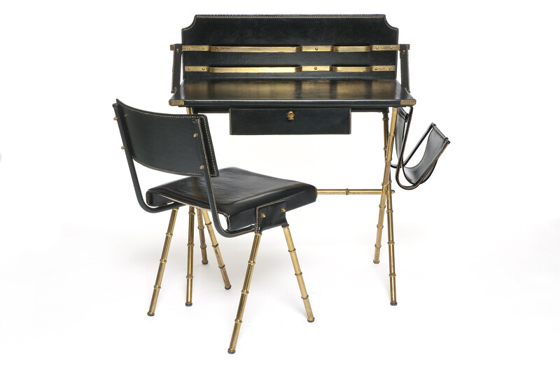 文件櫃與座椅成套的辦公桌(約1950年)巴黎裝飾藝術博物館。 文件櫃與座椅成套的辦公桌(約1950年)巴黎裝飾藝術博物館。