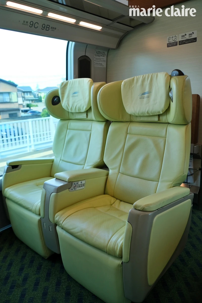 一般座席真皮按摩椅 一般座席真皮按摩椅