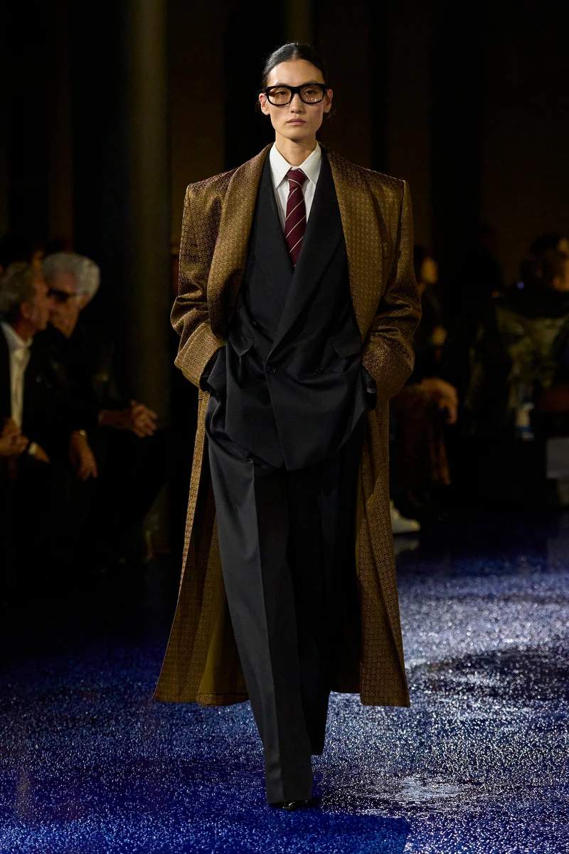 Saint Laurent SS25。