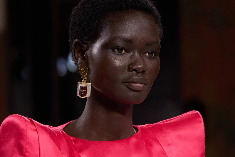 Balmain SS25。 Balmain SS25。