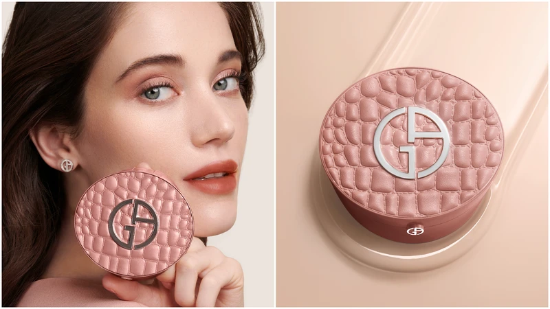 圖片來源:Armani Beauty|完美絲絨持久氣墊粉餅 沙丘玫棕皮革限定版 定價3,500元 圖片來源:Armani Beauty|完美絲絨持久氣墊粉餅 沙丘玫棕皮革限定版 定價3,500元