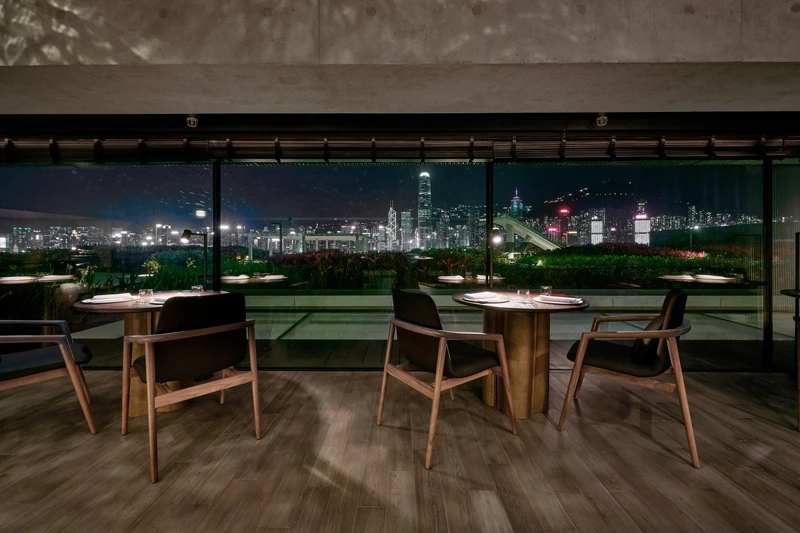 「MOSU Hong Kong」能看見美麗的香港夜景。 「MOSU Hong Kong」能看見美麗的香港夜景。