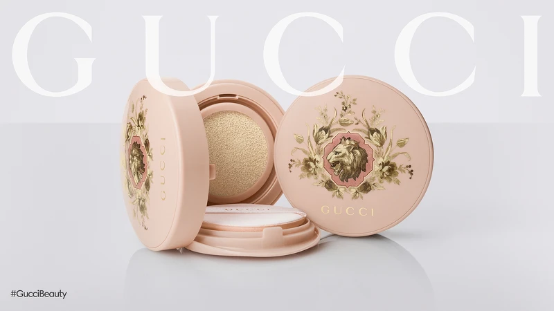 Gucci絲潤氣墊粉底SPF 20/PA++(共7色),NT2,900 Gucci絲潤氣墊粉底SPF 20/PA++(共7色),NT2,900