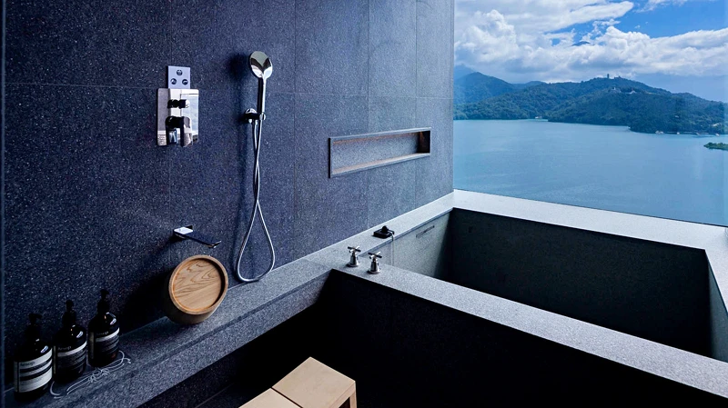 每間客房均具備獨立溫泉池,可享受美人湯洗禮。 每間客房均具備獨立溫泉池,可享受美人湯洗禮。