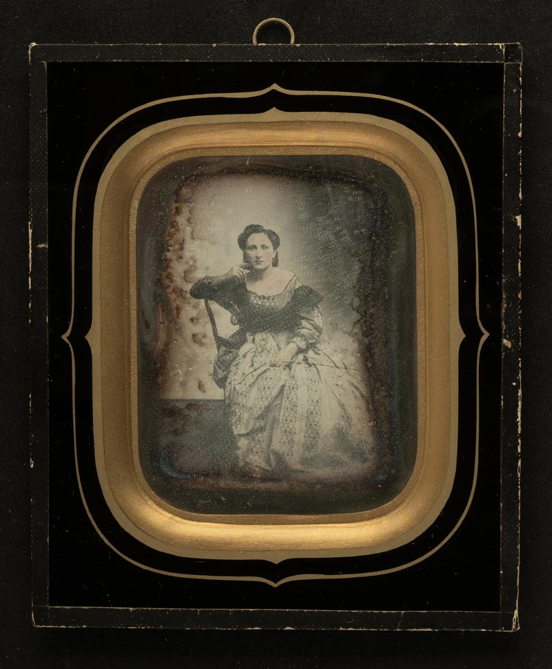 Maria Chambefort|Autoportrait d’une des premières femmes photographes, 1858, daguerreotype, 12,5 x 15cm, photo discovery|© Photo Discovery / Bruno Tartarin, Maria Chambefort Maria Chambefort|Autoportrait d’une des premières femmes photographes, 1858, daguerreotype, 12,5 x 15cm, photo discovery|© Photo Discovery / Bruno Tartarin, Maria Chambefort