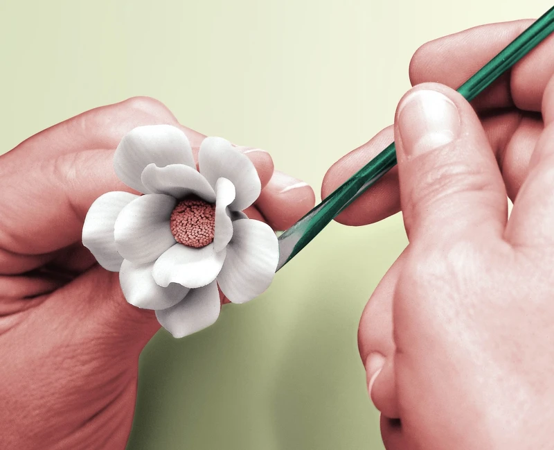 手工製作的「瓷花」是其招牌技藝。