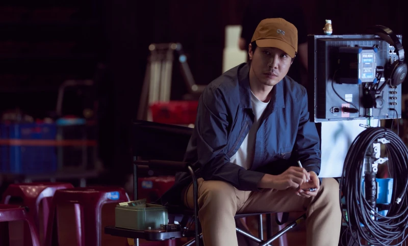 《影后》 薛仕凌飾演周子齊 ,與劇中的妻子謝盈萱有精彩的對手戲 Photo/ Netflix 《影后》 薛仕凌飾演周子齊 ,與劇中的妻子謝盈萱有精彩的對手戲 Photo/ Netflix