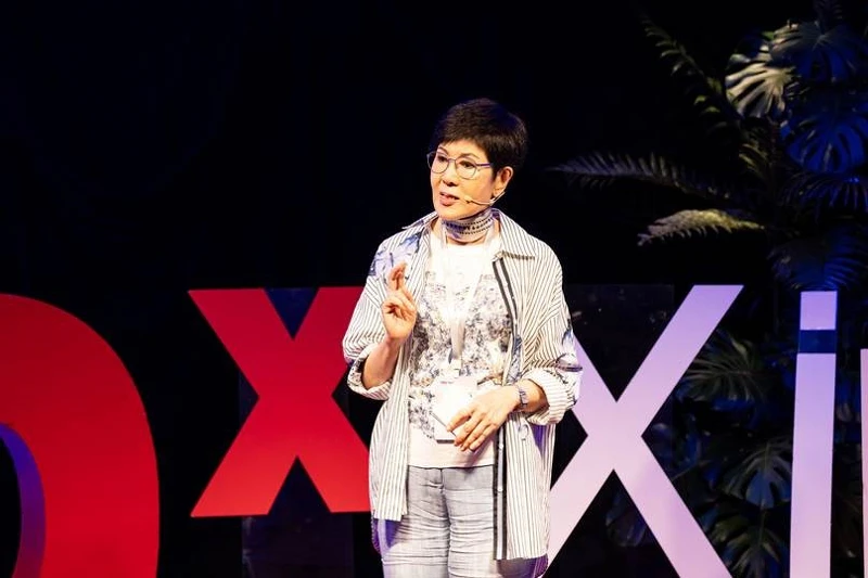 陳月卿上TEDxXinyi正向傳遞18分鐘演講 “如何健康促進,養出真實的力量?”知識分享 陳月卿上TEDxXinyi正向傳遞18分鐘演講 “如何健康促進,養出真實的力量?”知識分享