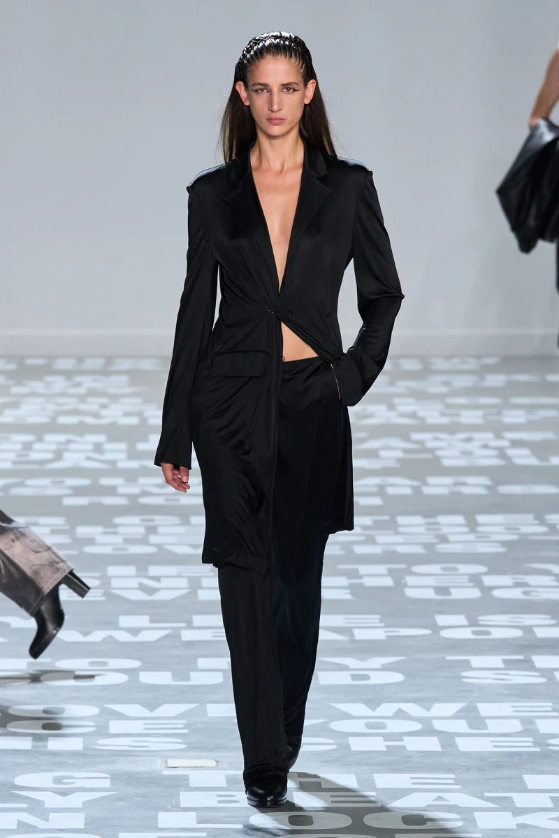 Helmut Lang2024SS。