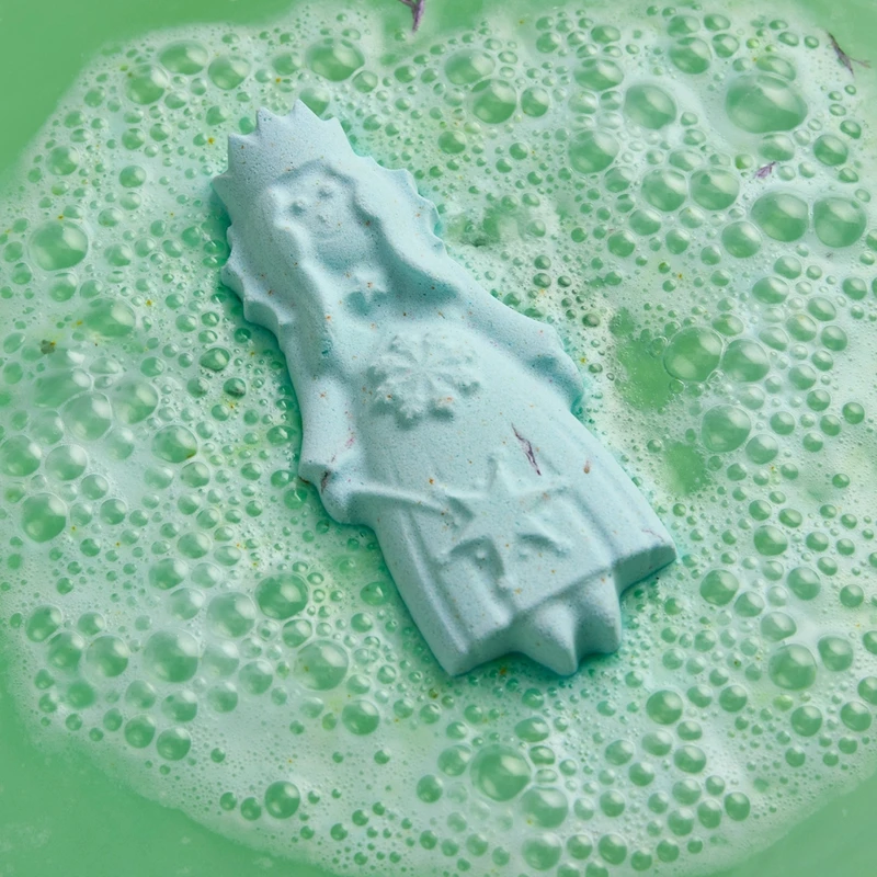 LUSH冰雪女王汽泡彈,NT240 LUSH冰雪女王汽泡彈,NT240