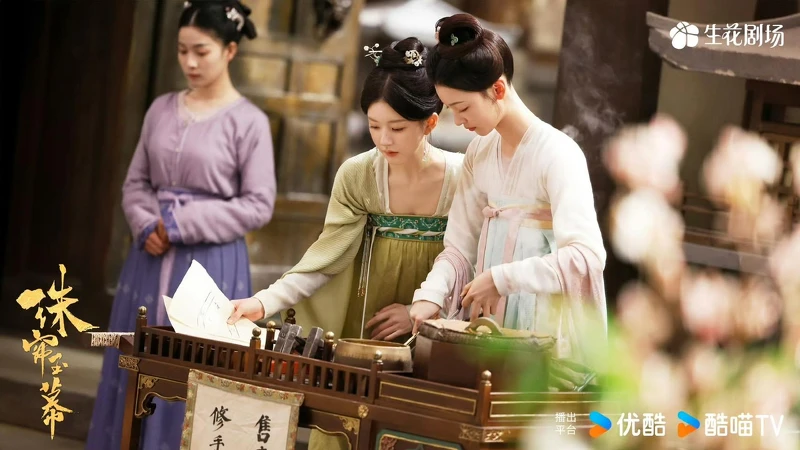 趙露思劇中從底層奴隸一路爬升成珠寶商人。 趙露思劇中從底層奴隸一路爬升成珠寶商人。