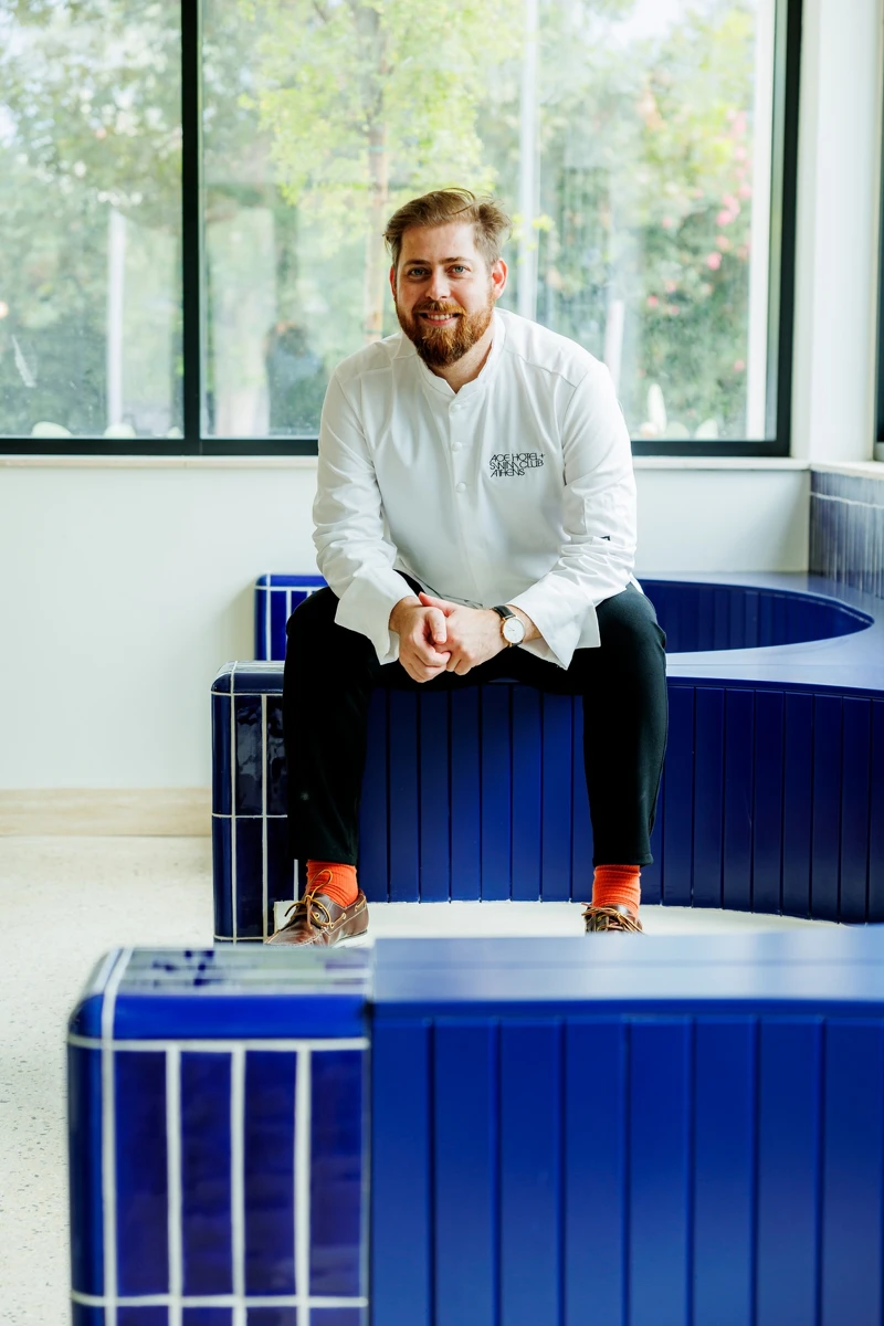 主廚 Elvi Dimitris Zyba 統籌飯店餐飲細節。