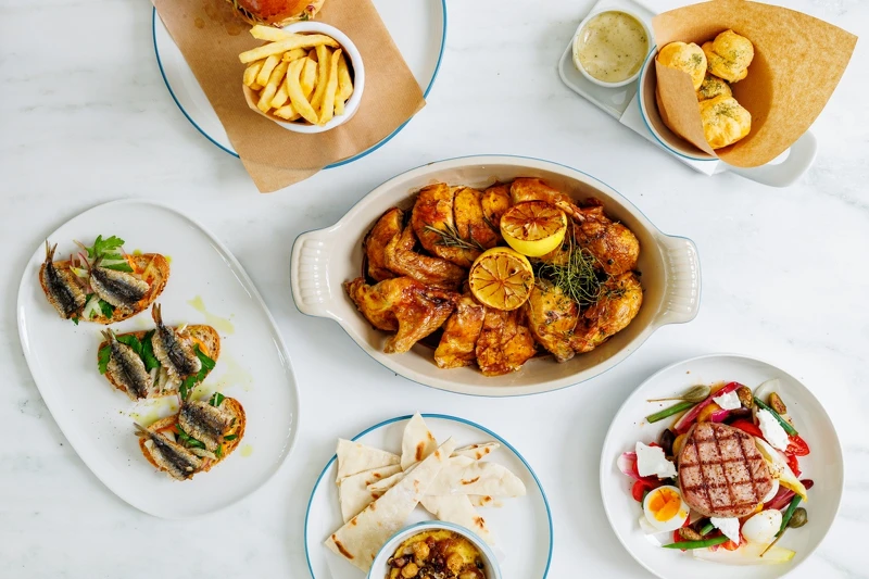 「Sebastian」為全天候營業的餐酒館，供應法式美國餐點。