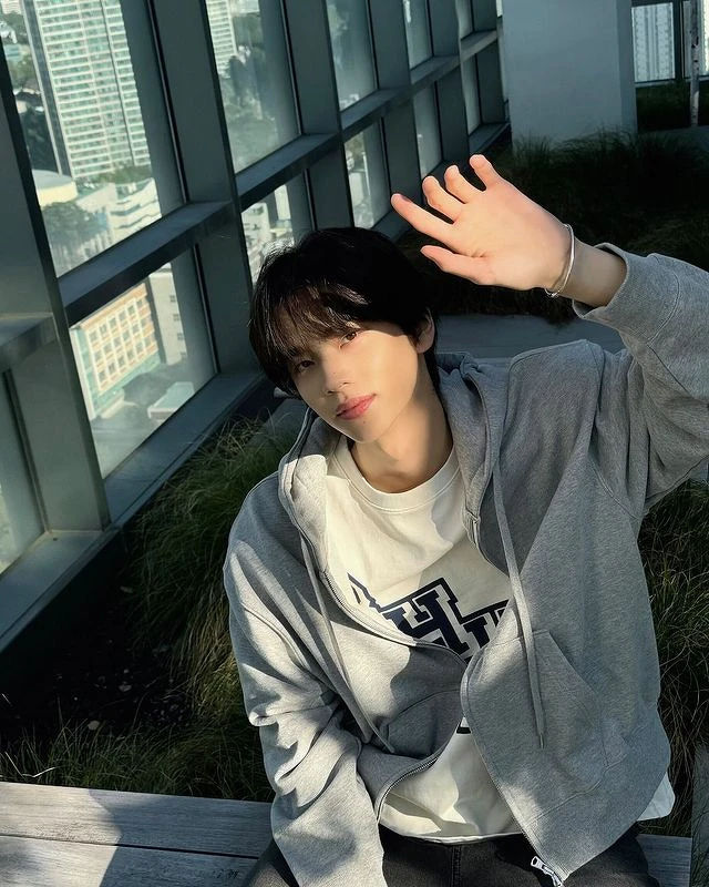 Photo / Instagram@tws_pledis Photo / Instagram@tws_pledis