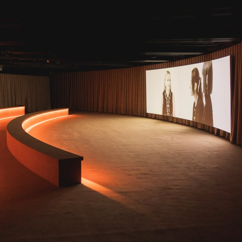 CHANEL香奈兒《具風格魅力的色彩》活動放映迷你紀錄片展示Cometes Collective團隊如何將風格魅力（Allure）的精神融入彩妝工作中。