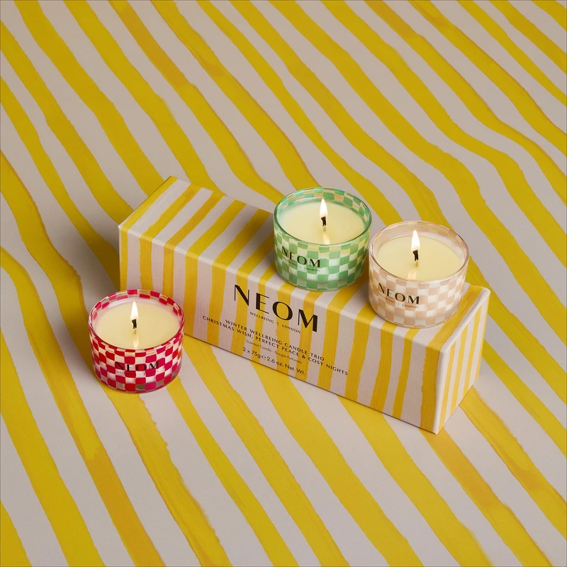 NEOM 2024聖誕限定蠟燭組(聖誕祈願香氛蠟燭、凜冬聖檀香氛蠟燭、香料萊姆香氛蠟燭) 75g*3,NT2,400 NEOM 2024聖誕限定蠟燭組(聖誕祈願香氛蠟燭、凜冬聖檀香氛蠟燭、香料萊姆香氛蠟燭) 75g*3,NT2,400