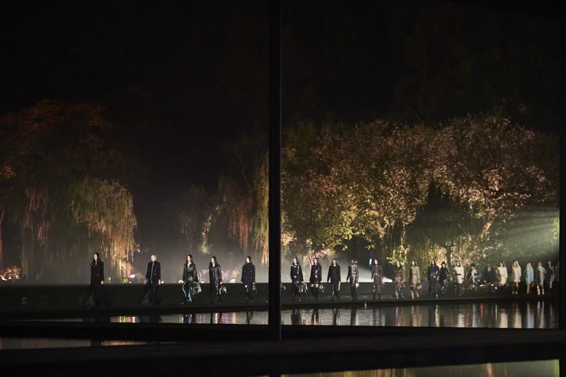 香奈兒2024/25 Métiers d’art全新工坊大秀。