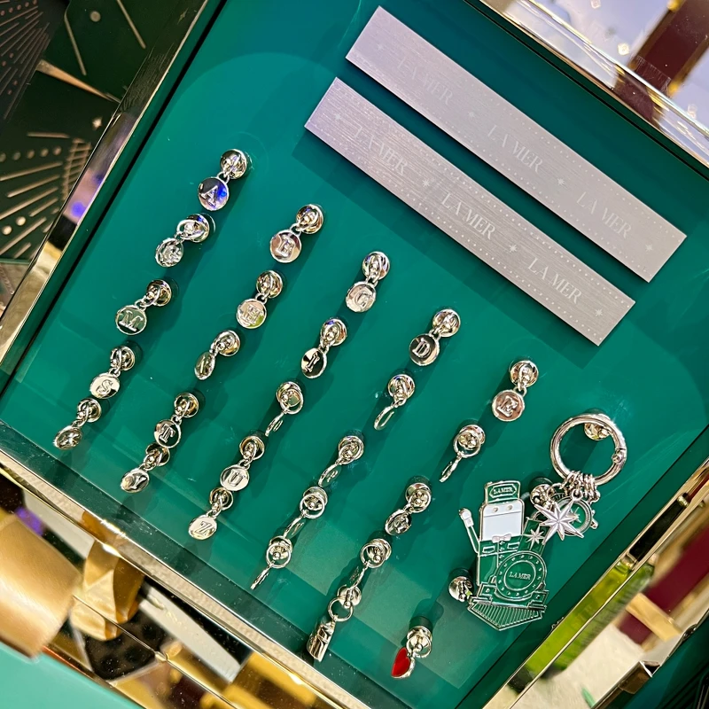 海洋拉娜奇蹟禮物特快車的客製化列車鑰匙圈。 海洋拉娜奇蹟禮物特快車的客製化列車鑰匙圈。