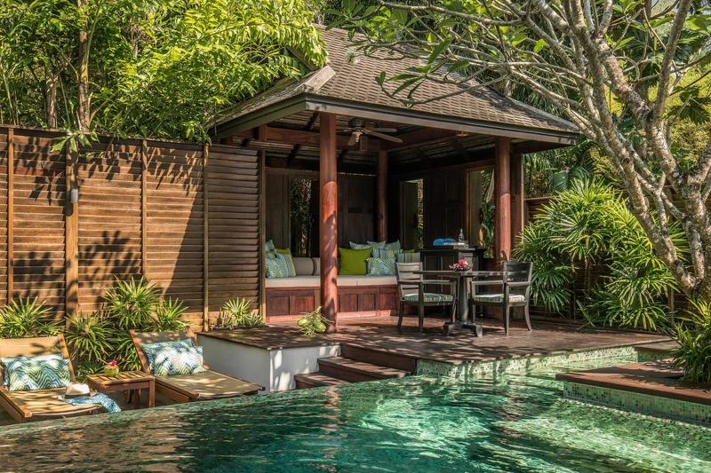 附設泳池空間。 附設泳池空間。