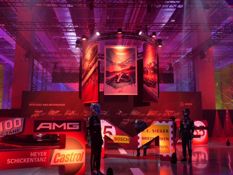 「全新 AMG GT Coupé 將高度動態的駕駛特性與鮮明的運動風格相結合。 「全新 AMG GT Coupé 將高度動態的駕駛特性與鮮明的運動風格相結合。