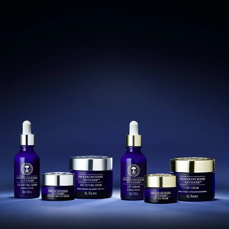 全新升級的NYR尼爾氏乳香臉部保養系列,包含乳香緊緻系列、乳香黃金拉提系列(圖片提供1010 HOPE)。 全新升級的NYR尼爾氏乳香臉部保養系列,包含乳香緊緻系列、乳香黃金拉提系列(圖片提供1010 HOPE)。