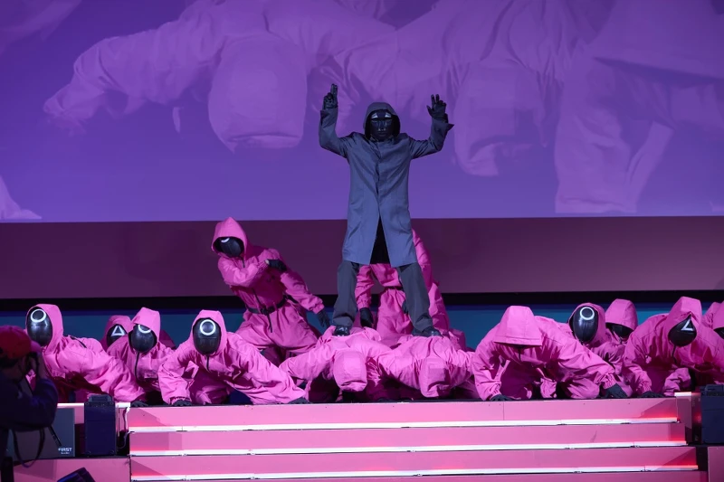 韓國舞團1MILLION為《魷魚遊戲2》第二季熱烈開場