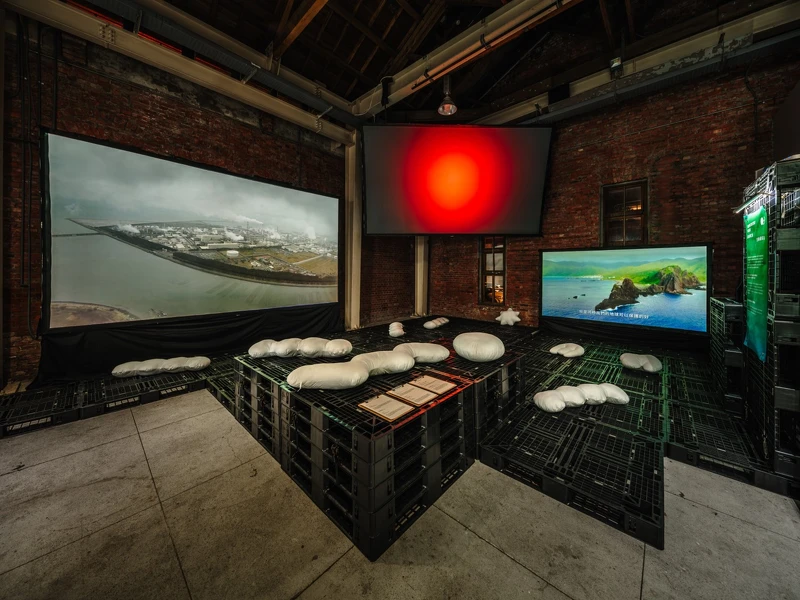 第一區「邁向淨零之路:生態永續前台」(攝影:定影影像工作室FIXER Photographic Studio;圖片提供|方物研創) 第一區「邁向淨零之路:生態永續前台」(攝影:定影影像工作室FIXER Photographic Studio;圖片提供|方物研創)