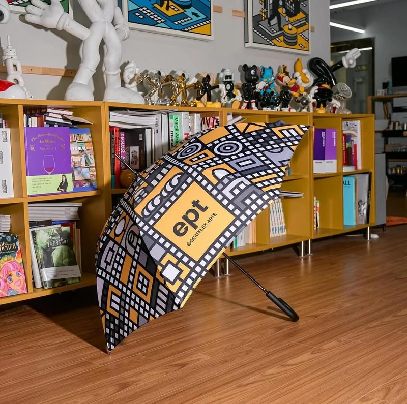 聯名雨傘,NT$1,600。