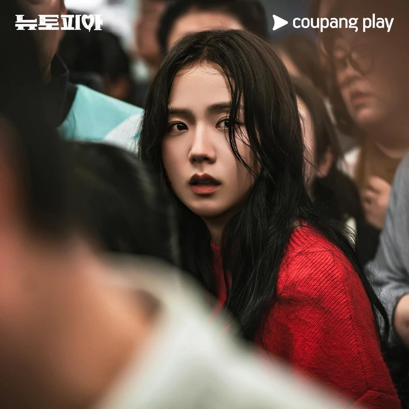 Jisoo 飾演 英珠 Jisoo 飾演 英珠