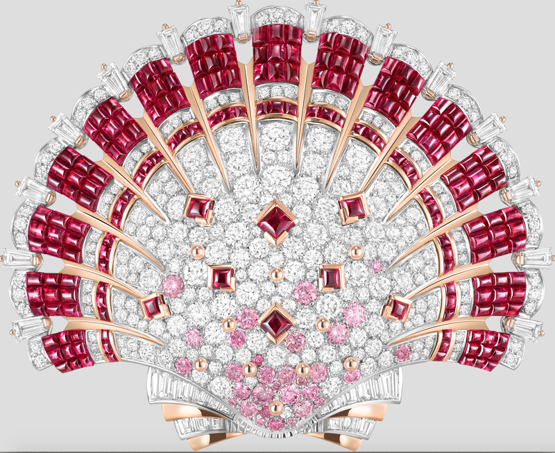 Coquillage Mystérieux胸針 白K金、黃K金、玫瑰金、Traditional Mystery Set隱密式鑲嵌拱面紅寶石、 祖母綠、紅寶石、白色養殖珍珠、粉紅色及白色鑽石