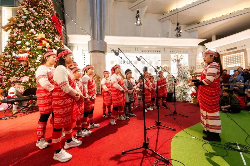 桃山國小合唱團。 桃山國小合唱團。