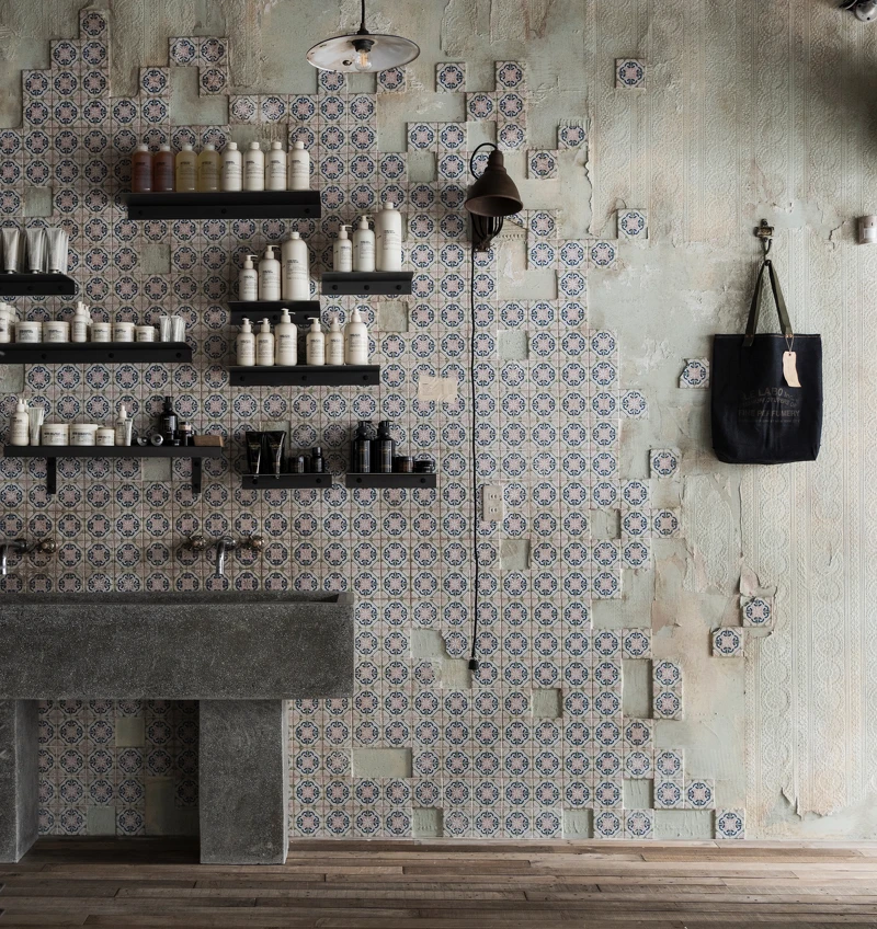 Le Labo台南五福形象店店內一角。