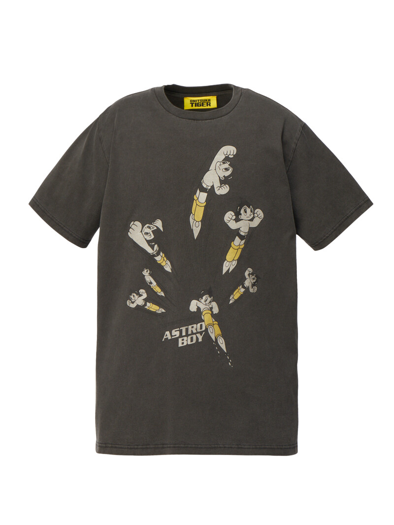 【鬼塚虎x原子小金剛聯名款】洗舊感印花短袖上衣，NT$3,080。