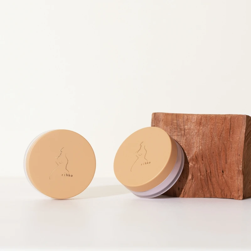 rihka loose powder蜜粉(共2色),NT1,900 rihka loose powder蜜粉(共2色),NT1,900
