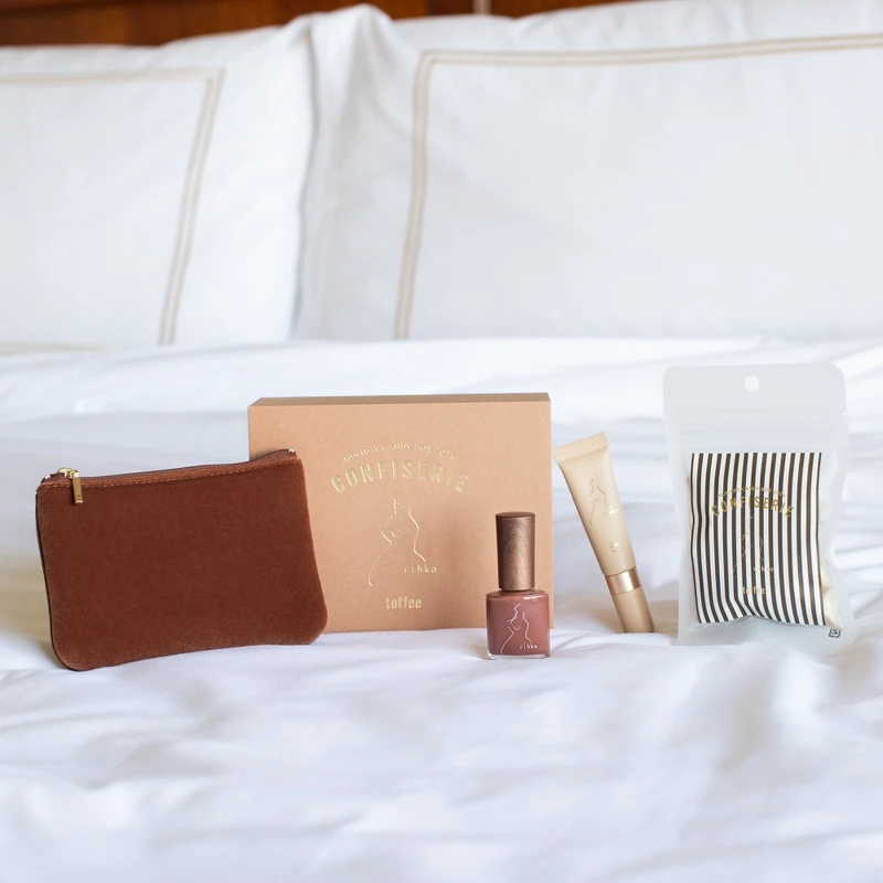 rihka holiday candy box,NT2,820 rihka holiday candy box,NT2,820