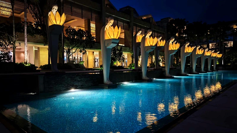 Ladies Courtyard Pool夜景 Ladies Courtyard Pool夜景