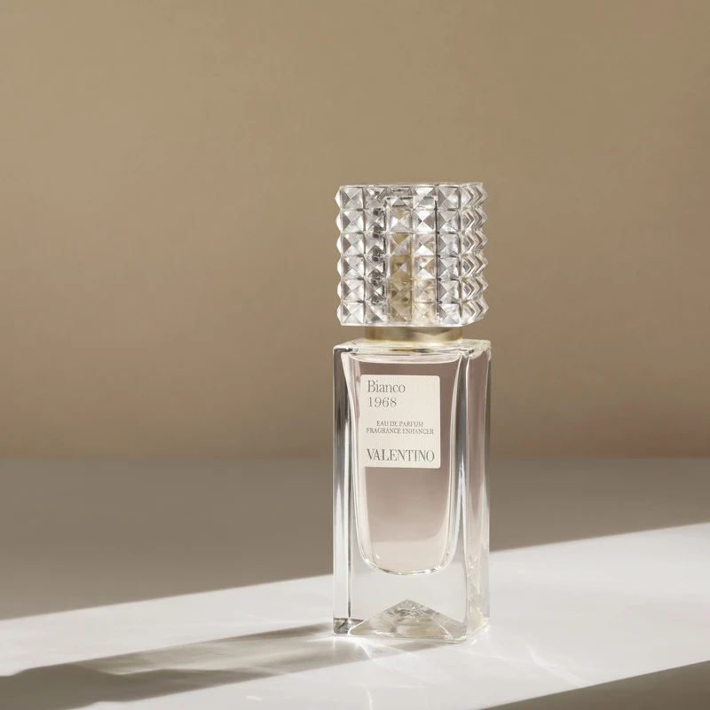 VALENTINO高級訂製調香-純白BIANCO 1968 30ml,NT5,500 VALENTINO高級訂製調香-純白BIANCO 1968 30ml,NT5,500