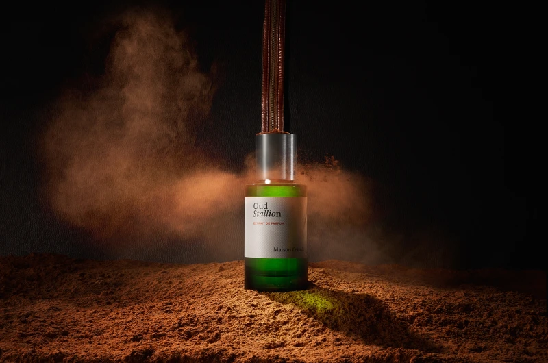 Maison Crivelli馳逐烏木香精形象圖。 Maison Crivelli馳逐烏木香精形象圖。