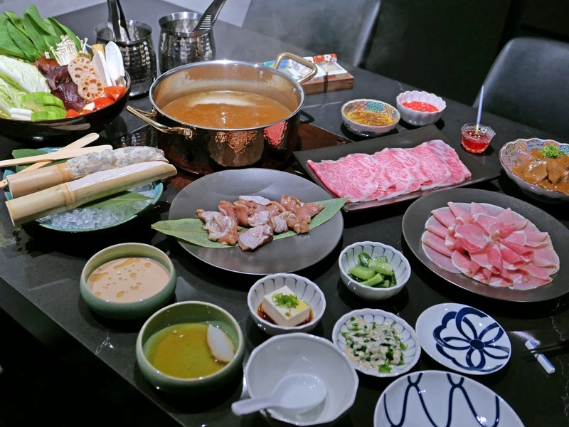 「SHABU ZEN」汲取西式套餐邏輯供餐。 「SHABU ZEN」汲取西式套餐邏輯供餐。