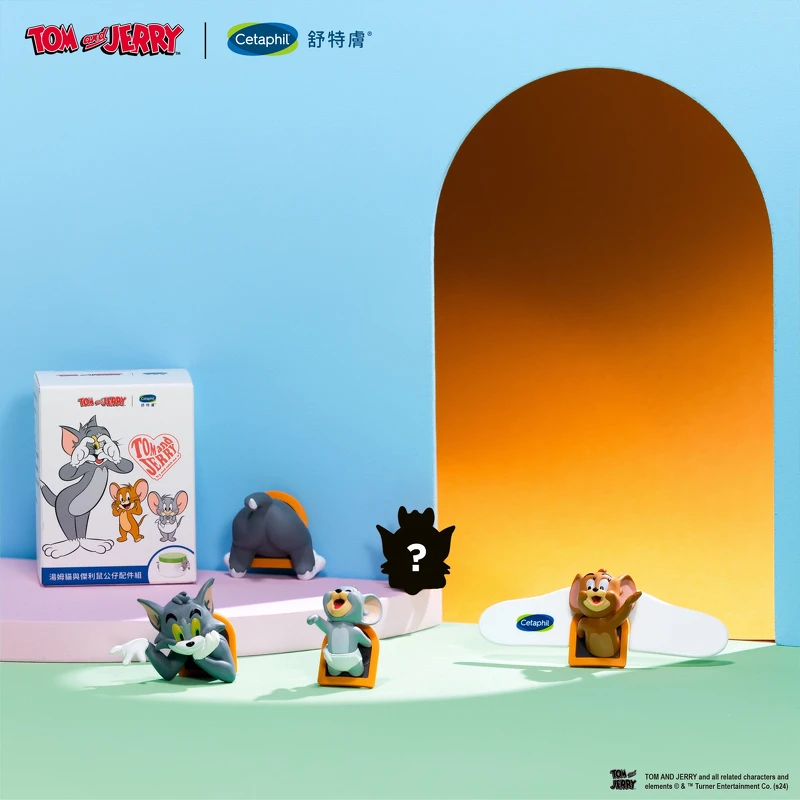 華納兄弟經典動畫聯名Cetaphil舒特膚推出《湯姆貓與傑利鼠》長效潤膚霜主題雙入組的盲盒，一共有4款可愛造型造型公仔。