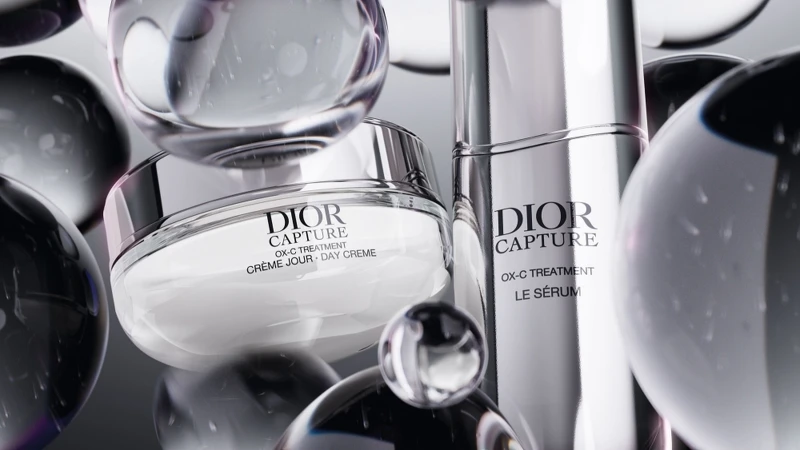 Dior迪奧逆時活氧膠原霜與逆時活氧膠原精華情境圖。