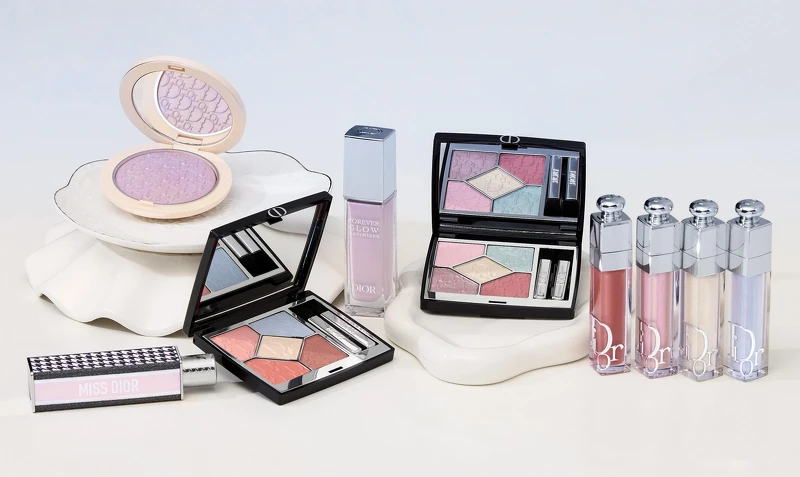 迪奧MISS DIOR親吻香膏-香精、迪奧超完美持久亮采餅限量版#003、迪奧經典五色眼影限量版#623粉漾蜜桃 #812粉漾玫瑰、迪奧超完美持久亮采露 限量版#010、迪奧豐漾俏唇蜜限量版#204 #053 #082 #084。