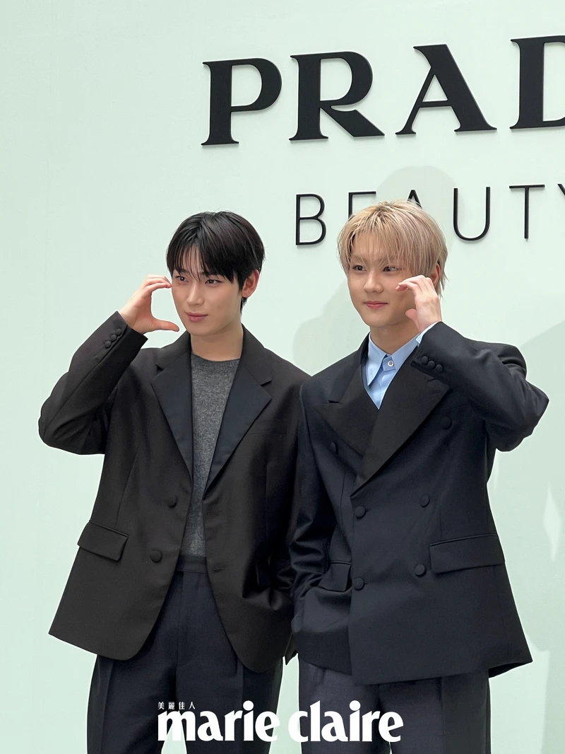 ENHYPEN成員梁禎元(JUNGWON)與金善禹(SUNWOO),出席PRADA Beauty 美妝旗艦快閃店開幕現場。 ENHYPEN成員梁禎元(JUNGWON)與金善禹(SUNWOO),出席PRADA Beauty 美妝旗艦快閃店開幕現場。