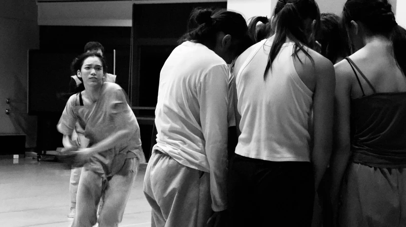 碧娜.鮑許《春之祭》劇場排練照由國立臺北藝術大學舞蹈學院提供(黎宇文攝影)。 碧娜.鮑許《春之祭》劇場排練照由國立臺北藝術大學舞蹈學院提供(黎宇文攝影)。