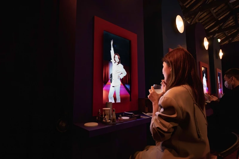 Rofen’s珞凡氏與驚喜製造攜手推出的沉浸式體驗《Flow me to the Dawn 旭日光廊》的Me-Time酒吧