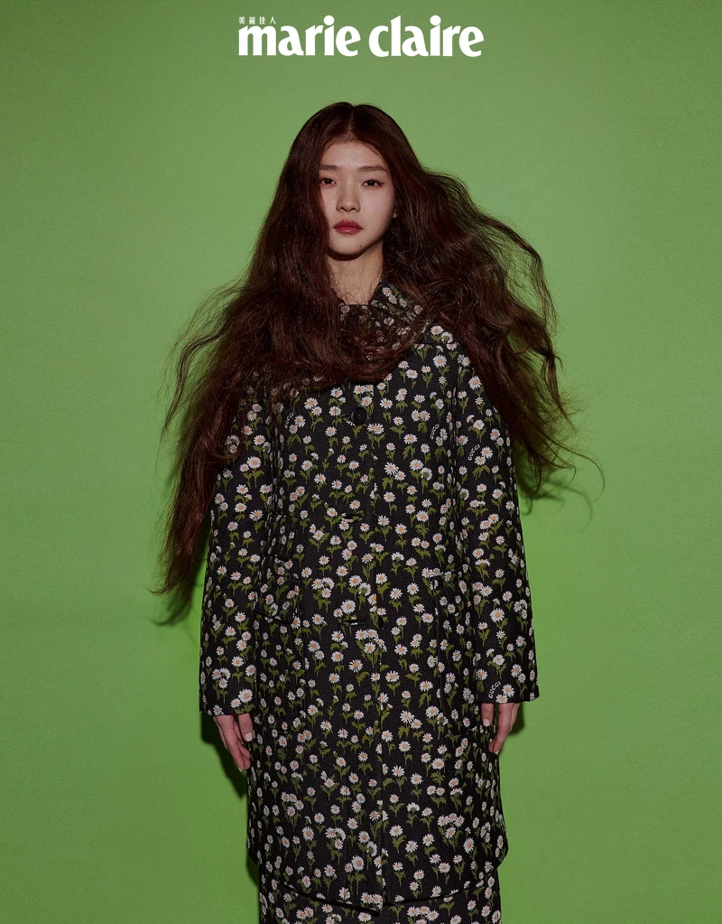 綠色印花長版外套，Gucci。