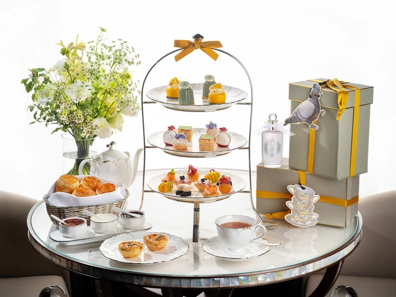 台北文華東方酒店攜手英國百年皇室御用香氛品牌「Penhaligon’s潘海利根」,於「青隅」推出「潘海利根 英倫芳華」聯名香氛下午茶饗宴(Photo/台北文華東方酒店提供)。 台北文華東方酒店攜手英國百年皇室御用香氛品牌「Penhaligon’s潘海利根」,於「青隅」推出「潘海利根 英倫芳華」聯名香氛下午茶饗宴(Photo/台北文華東方酒店提供)。